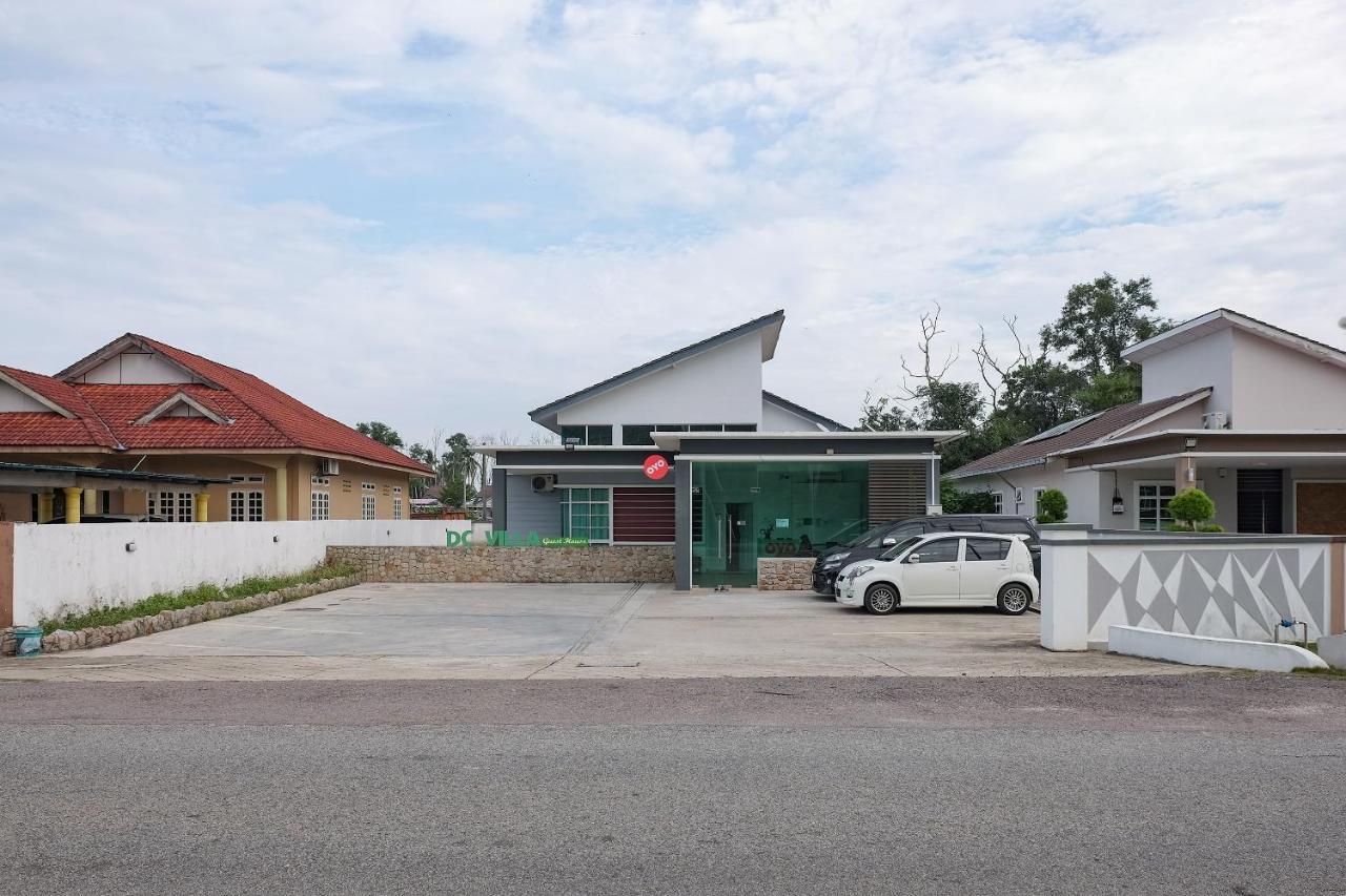 Oyo 90005 Dc Villa Guest House Kuala Rompin Exterior photo