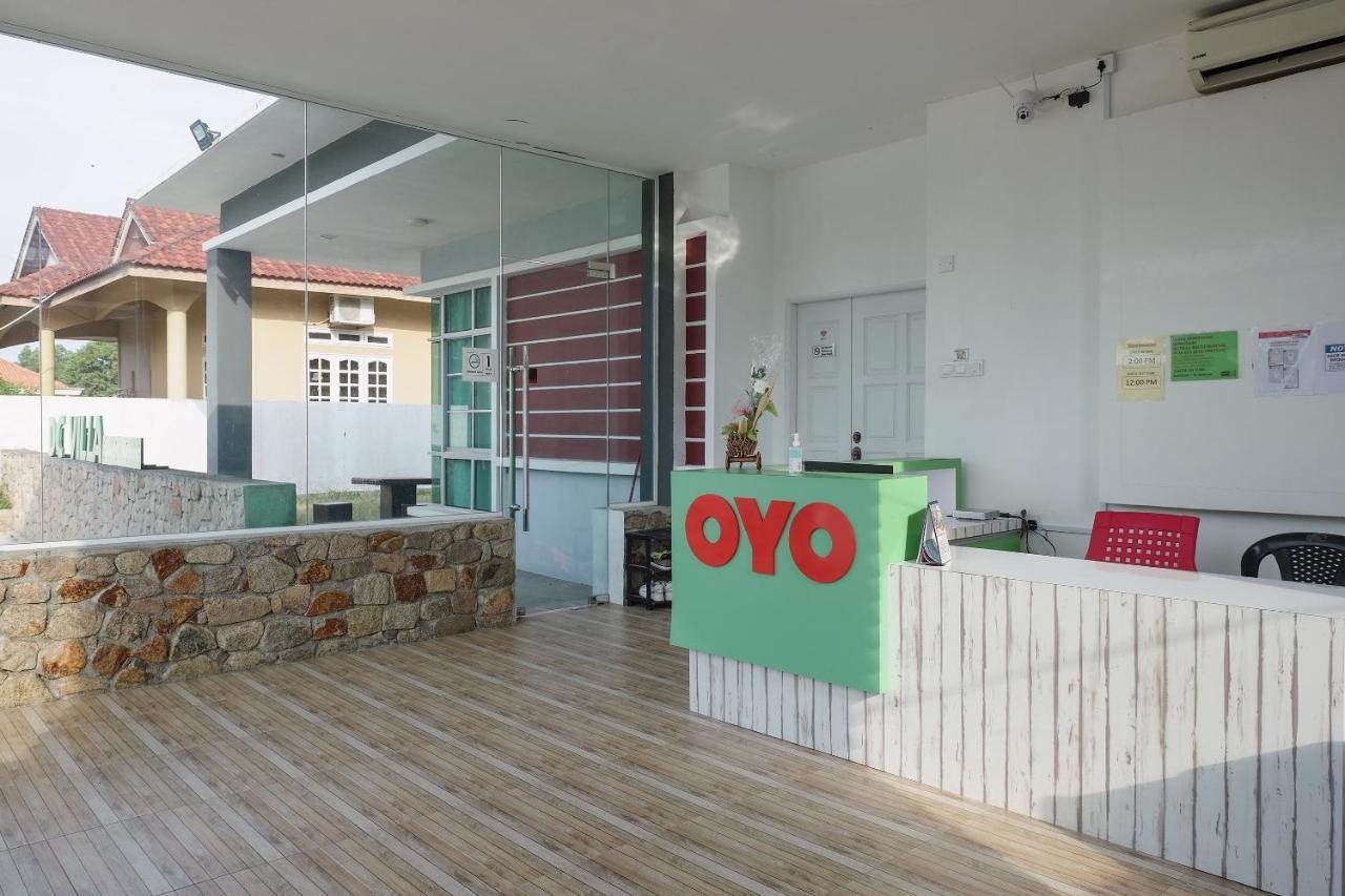 Oyo 90005 Dc Villa Guest House Kuala Rompin Exterior photo